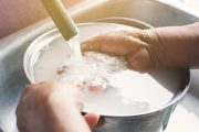 Para qué es buena el agua de arroz y cómo se hace