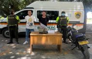Llevaban más 200 gramos de marihuana camuflados en una motocicleta