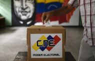 Maduro pide a los jóvenes prepararse para las elecciones presidenciales de 2024