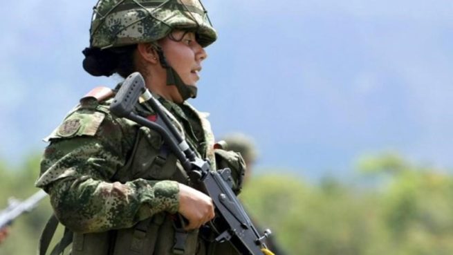 Servicio militar voluntario para las mujeres es constitucional: Procuradora