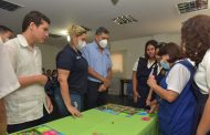 La ruleta de derechos sexuales y reproductivos llegó a los colegios para prevenir embarazos en adolescentes