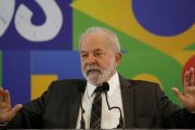 Lula amplía su ventaja sobre Bolsonaro antes de segunda vuelta en Brasil: sondeo