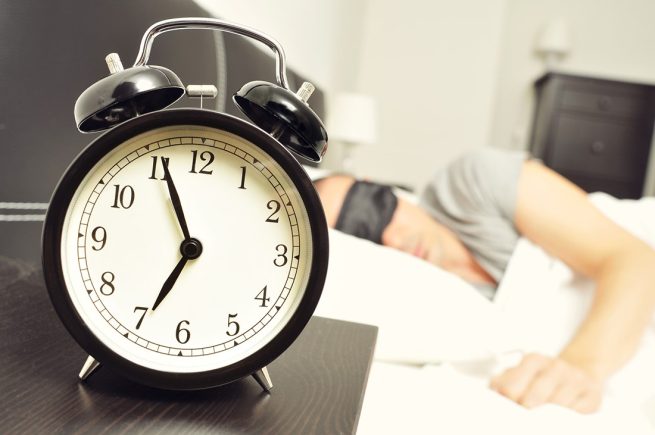 Cuidar el sueño antes y después del cambio de hora
