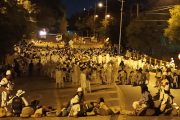 Indígenas arhuacos piden presencia de MinInterior o el Presidente en Valledupar; bloquean la vía hacia La Guajira