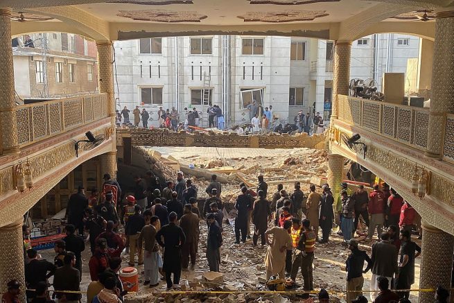 Un atentado suicida en una mezquita de Pakistán deja al menos 32 muertos