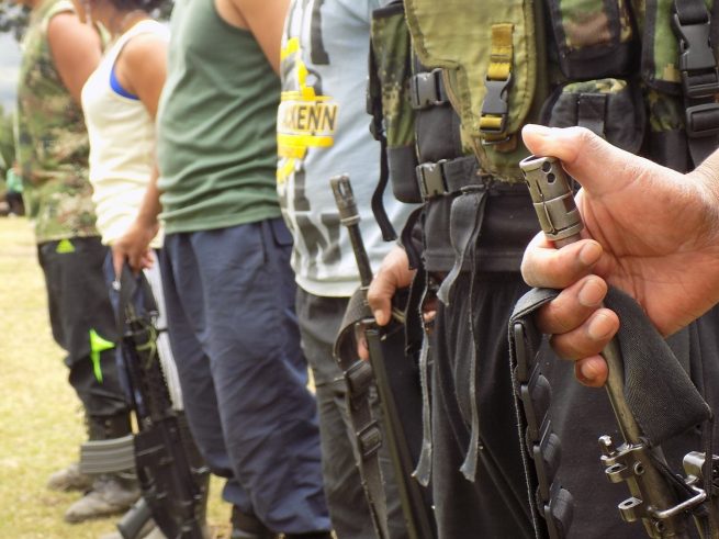 JEP ordena al Gobierno de Colombia reconocer a menores reclutados como víctimas
