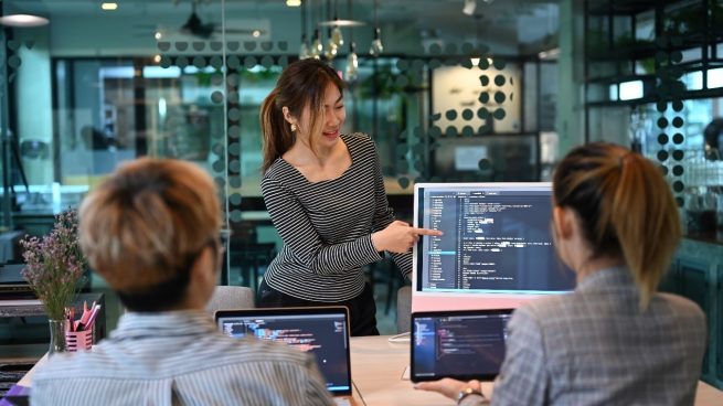 Top 3 de las profesiones tecnológicas con más demanda en 2023