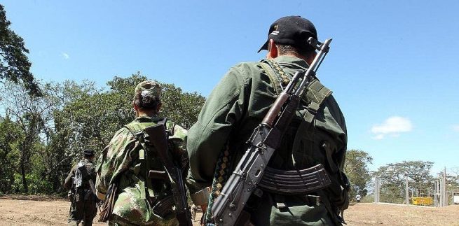 El Gobierno colombiano y las disidencias de las Farc establecerán una mesa de conversaciones de paz