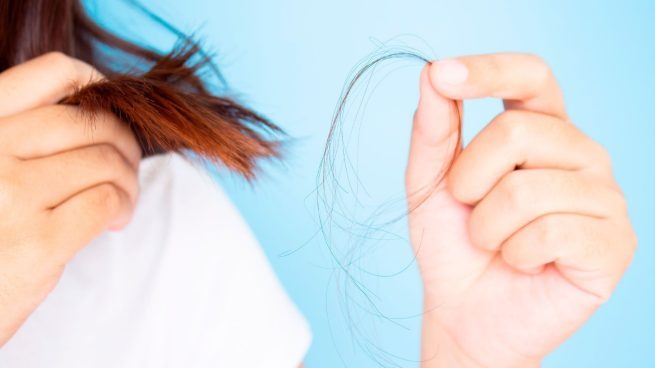 En las mujeres, la pérdida de cabello puede significar enfermedad