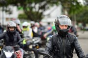Los motociclistas en Colombia podrán acceder a cascos con mejores estándares de protección