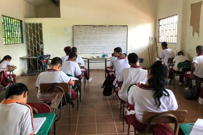 Inició en el país el Programa 'Viva la Escuela'