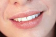 Por qué se agrietan los labios y cómo evitarlo