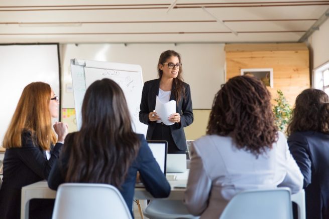 Condenarán 100 % de los créditos educativos a 130 profesionales con doctorados y maestría