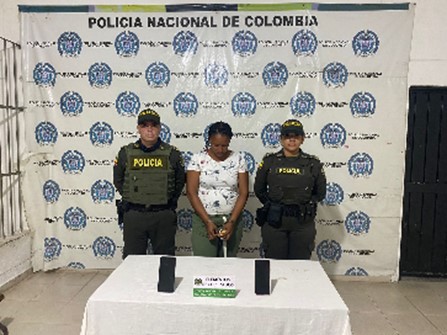 Por hurto y por simular ser agente de la Sijín, capturada mujer en Valledupar