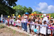 En la comunidad indígena arhuaca Ikarwa, Alcalde de Valledupar entregó parque de diversión y baterías sanitarias