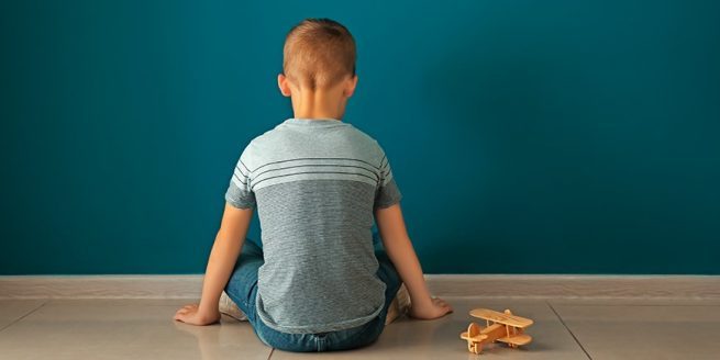 Problemas de oído, nariz y garganta, ¿podrían tener un rol en el autismo?