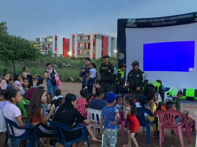Grupo de Protección a la Infancia y Adolescencia llevó Cine al Parque a Altos de La Popa, Villa Catalina y Villa Pascual