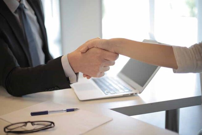 Firmado decreto que extiende hasta el 2026 incentivos por generación y permanencia de nuevos empleos