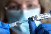 Próxima semana empieza distribución de 757.400 vacunas Bivalente contra covid-19