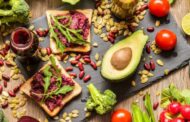 Adoptando el Veganismo: Más que una dieta ¿Un compromiso integral con los animales?