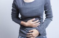 ¿Por qué me duele el estómago después de comer?