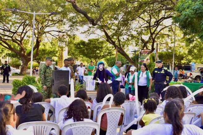 Familias vallenatas son sensibilizadas frente a los riesgos de manipular pólvora