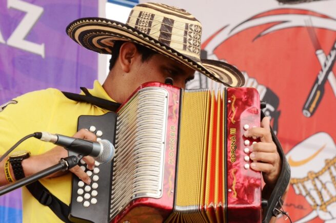 Colombia debe continuar promoviendo en las regiones las distintas manifestaciones culturales y artísticas