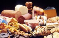 Es mejor evitar estos alimentos después de los 40, y no se trata de aumento de peso
