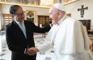 Presidente Petro propone al papa Francisco una ronda de negociaciones con el Eln en el Vaticano