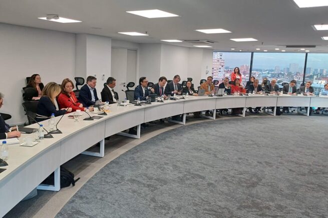 Defensoría actuó como mediadora en espacio interinstitucional para garantizar prestación de servicios de salud a colombianos