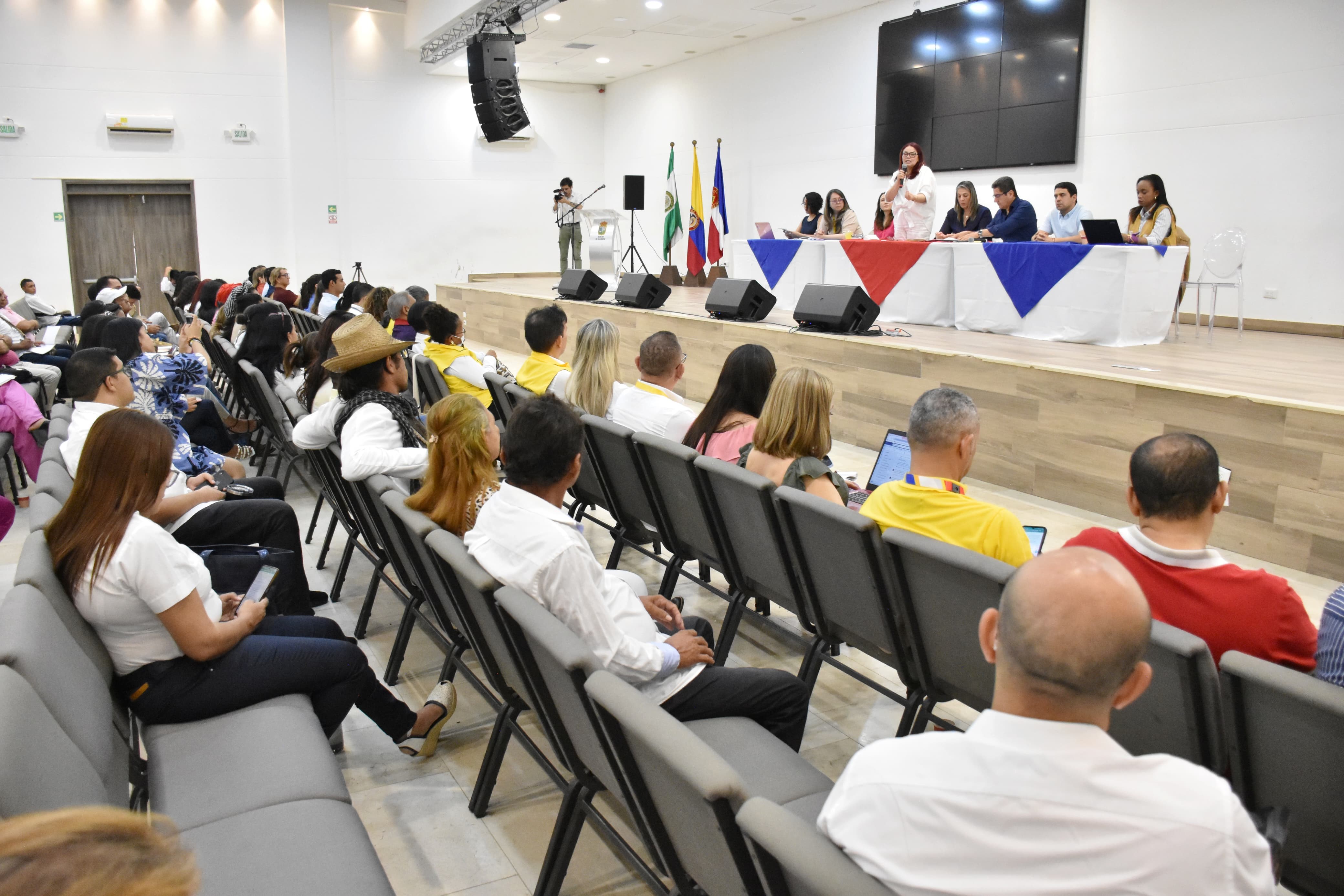 Iniciativas de la URT marcan la audiencia pública de reforma a la Ley 1448 de 2011 en Valledupar