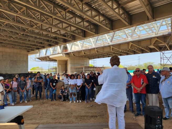 Rectora de la UNAL supervisó avances de la etapa I de la fase II de la Sede de La Paz
