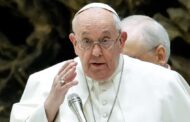 El papa Francisco pide estudios sobre la 