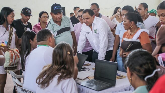 Sena Cesar presentó oferta institucional en el municipio de Becerril
