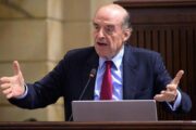 Procuraduría prorrogó suspensión provisional por tres meses al canciller Álvaro Leyva