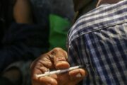 El consumo de drogas aumentaría las posibilidades de padecer discapacidad visual o ceguera