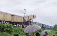 Al menos 8 muertos en un choque de trenes en el este de India