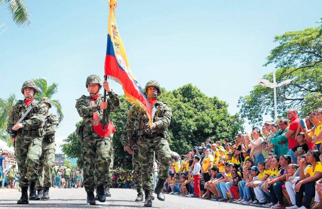 A disfrutar en familia el desfile militar del 20 de julio en Valledupar
