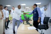 Canciller de Colombia llegó a La Guajira para analizar en mesa de trabajo la situación actual de Venezuela