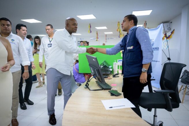 Canciller de Colombia llegó a La Guajira para analizar en mesa de trabajo la situación actual de Venezuela