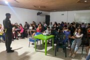 La Policía Metropolitana de Valledupar desarrolló en el Primero de Mayo, el programa “Abre tus Ojos”