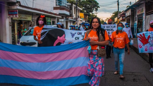 Supersalud emite circular externa para la garantía del derecho a la salud de personas trans