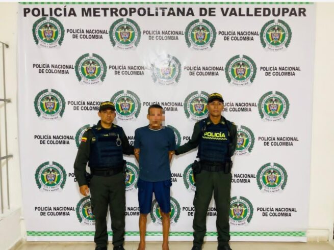 Tenía detención domiciliaria, pero fue sorprendido por la Policía en la calle