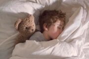 Apnea del sueño en niños: síntomas, causas y cómo devolverles el sueño reparador