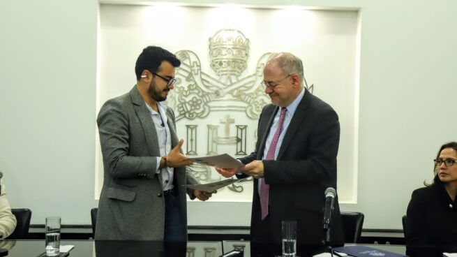 Supersalud y la U. Javeriana firman memorando de entendimiento para fortalecer el modelo de inspección, vigilancia y control