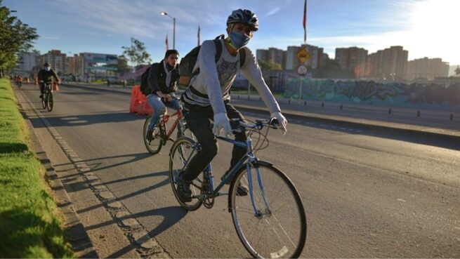 Fortalecen acciones por la protección de las y los ciclistas en las vías