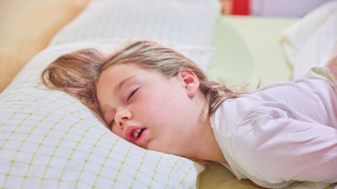 ¿Por qué ronca tu hijo? Señales de alerta y consejos para padres