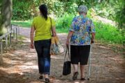En Colombia más de tres millones de personas cuidadoras no reciben ninguna remuneración