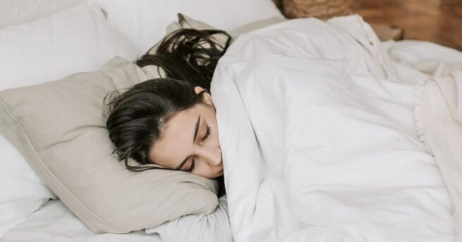 Hablar en sueños en la edad adulta ¿por qué ocurre?