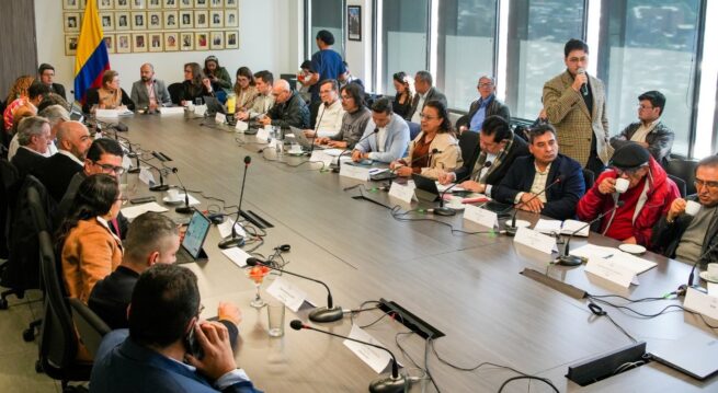 15 de diciembre, fecha para ponerse de acuerdo sobre el salario mínimo de 2025